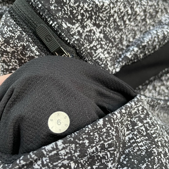 Lululemon Leggings - Picture 2 of 5